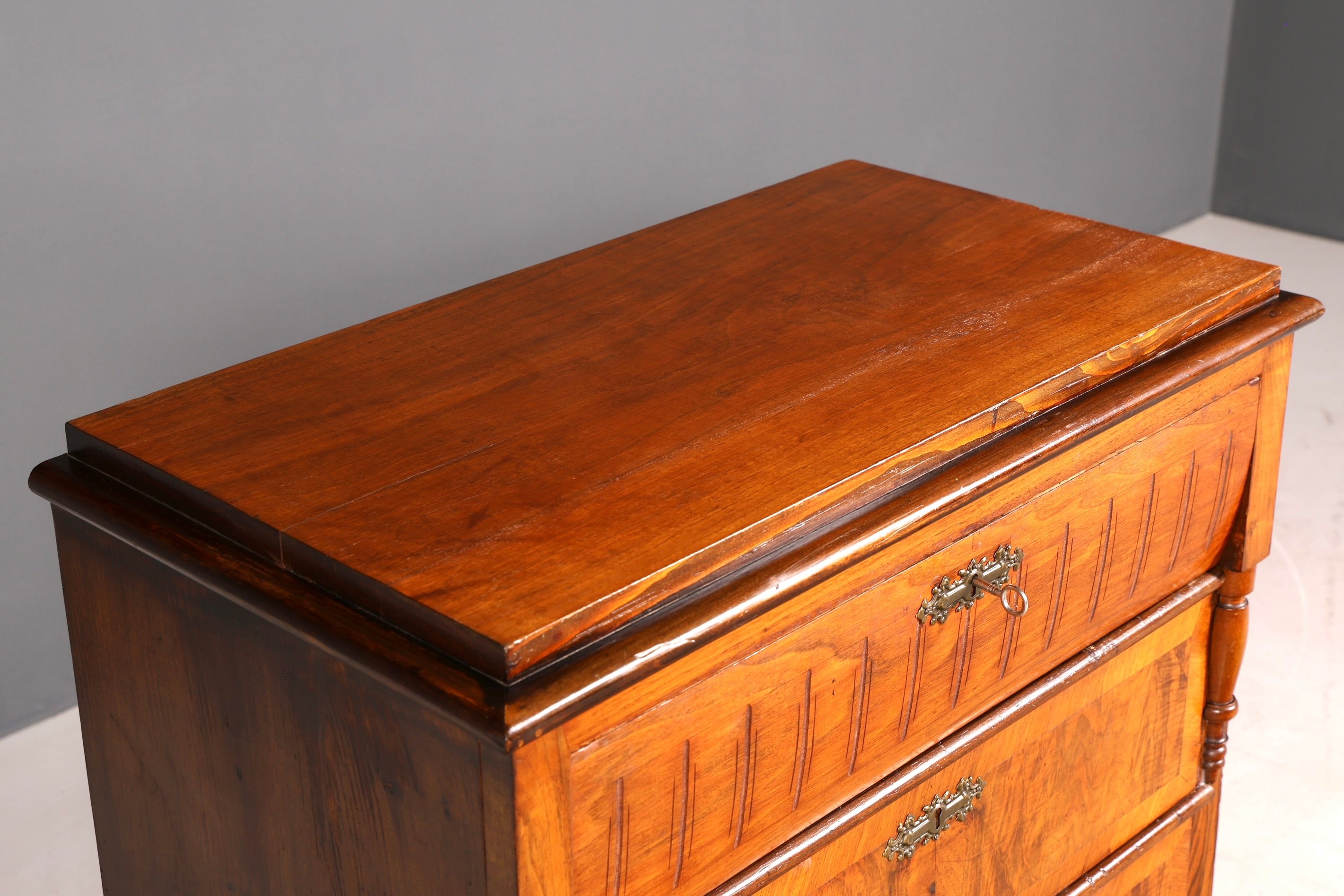 G466 Finish cm Wunderschöne Gründerzeit Kommode Jugendstil Vertiko Schubladenkommode Antik Wäschekommode (Kopie)