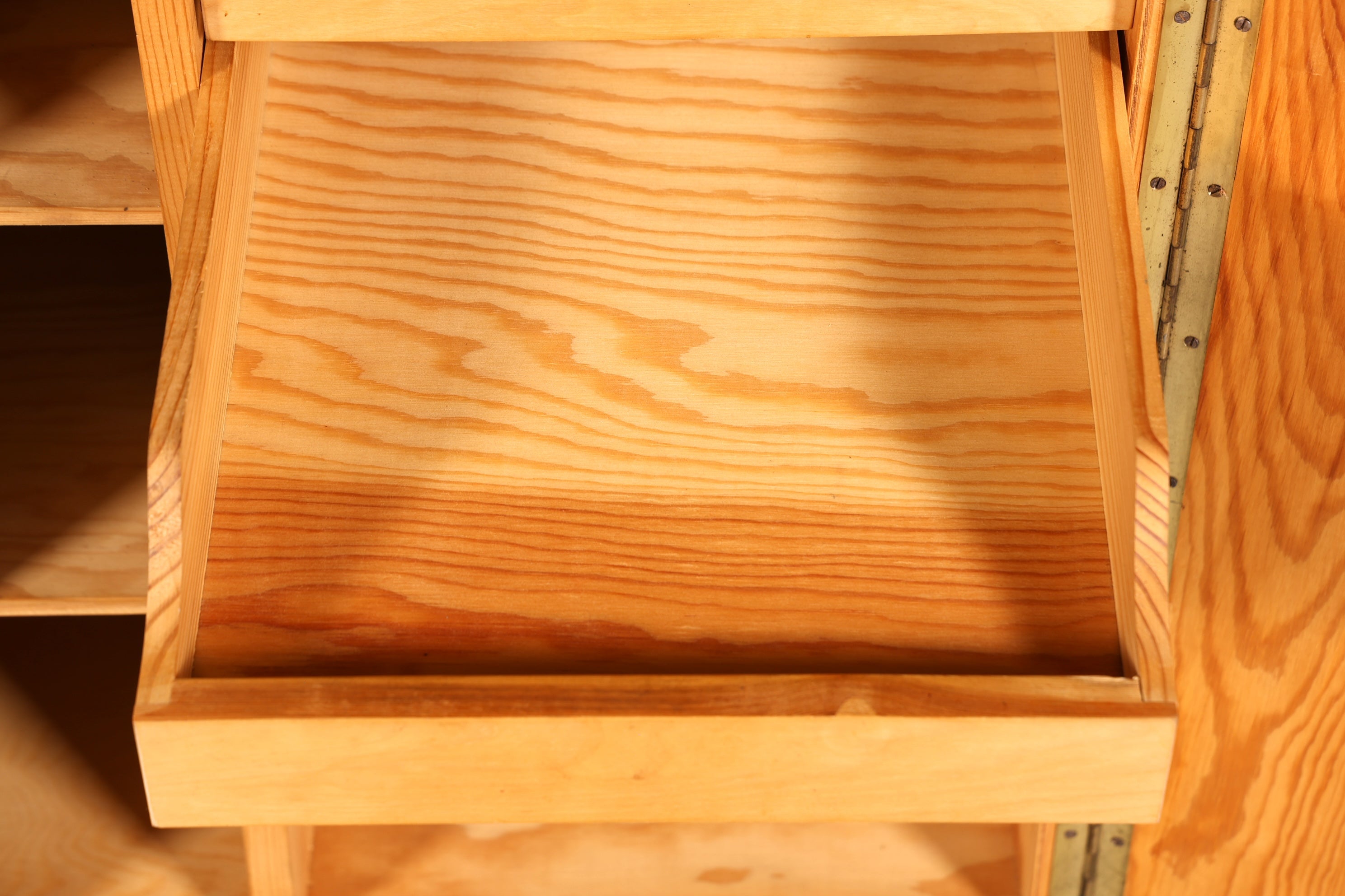 Wunderschöner Mid Century Schrank 60er Jahre Wäscheschrank Aktenschrank Kommode