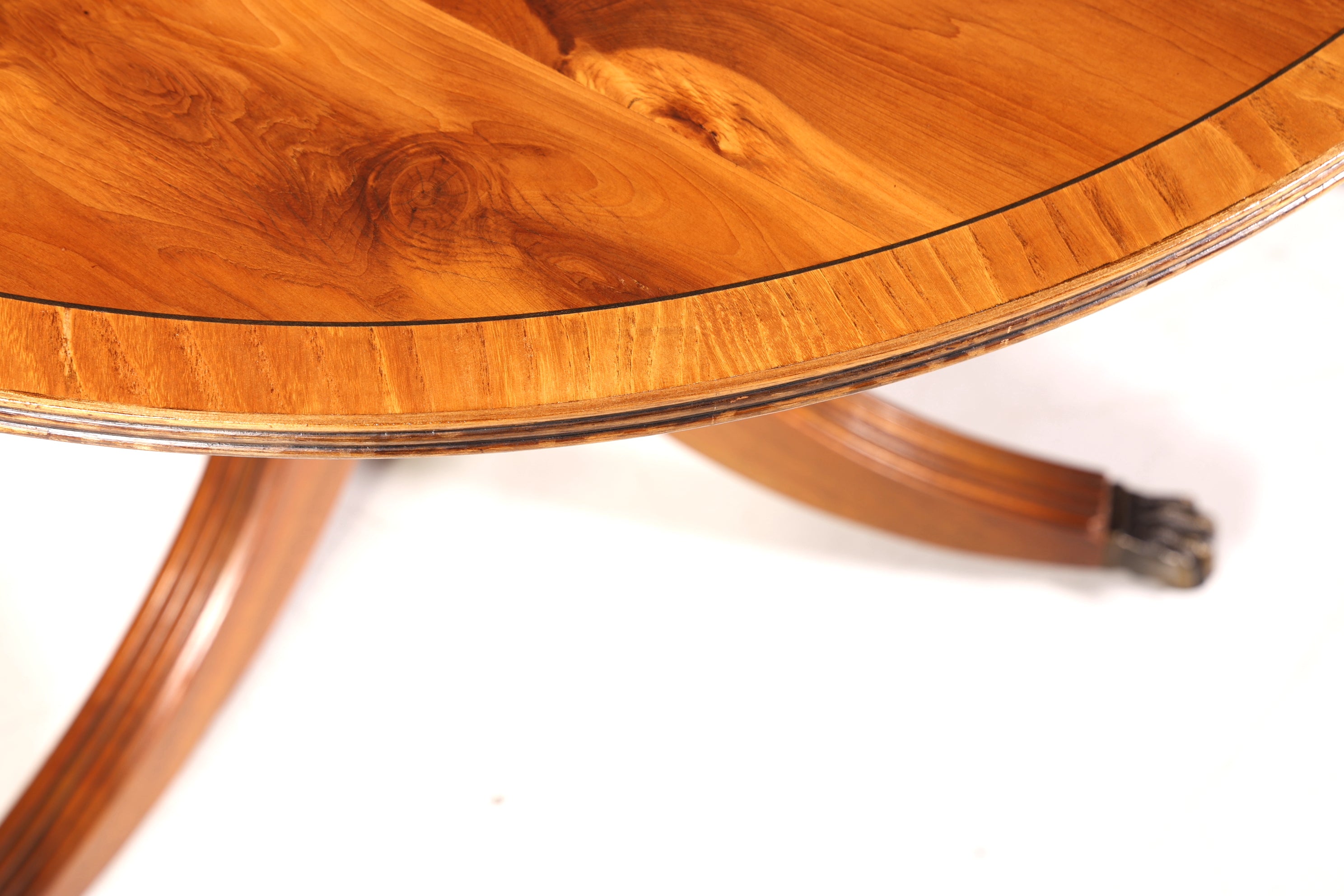 E830 Finish Wunderschöner Englischer Tisch ausziehbarer Esstisch Antik Stil 60s Küchentisch Eibe