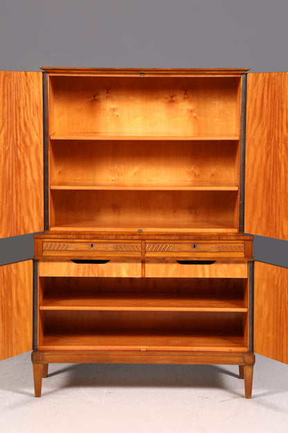 Wunderschöner Schrank im Gustavianischen Stil Vintage Kommode Highboard Regal Echt Holz Wäscheschrank Schlafzimmer