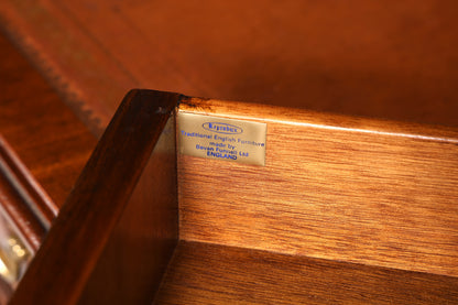 Wunderschöner Englischer Schreibtisch echt Lederauflage Bürotisch Mahagoni Antik Stil Office Desk