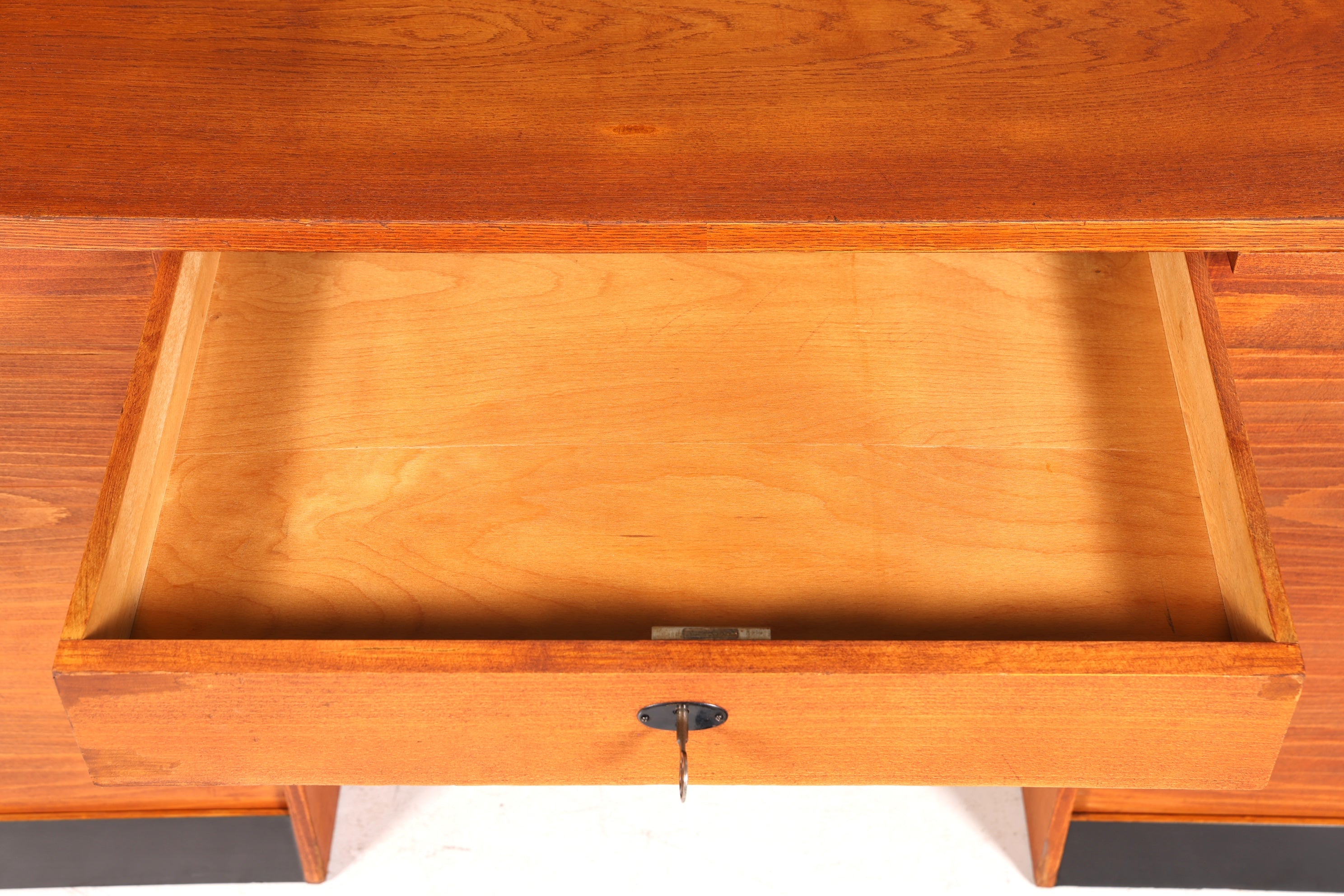 Wunderschöner Bauhaus Rollladen Schreibtisch Mid Century echt Holz Bürotisch Office Table