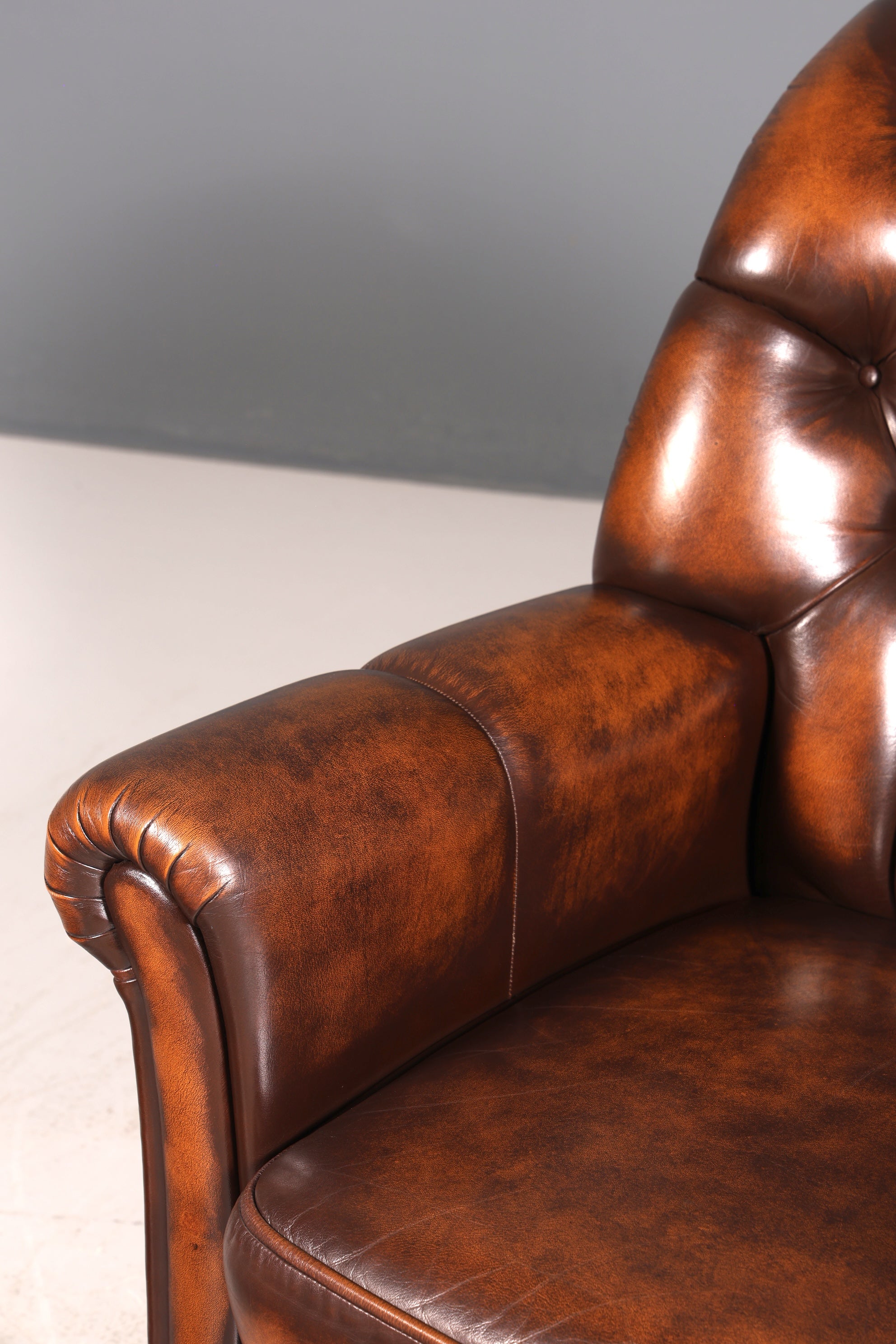 Stilvoller Original Chesterfield Sessel Englischer Armlehnsessel Englisch Herrensessel 2 von 3