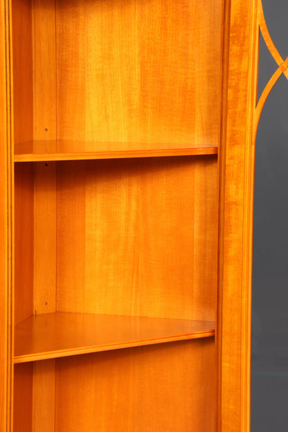 Wunderschöne Englische Eckvitrine Antik 60s echt Holz Eibe Schrank Eckschrank Glasvitrine Vitrine