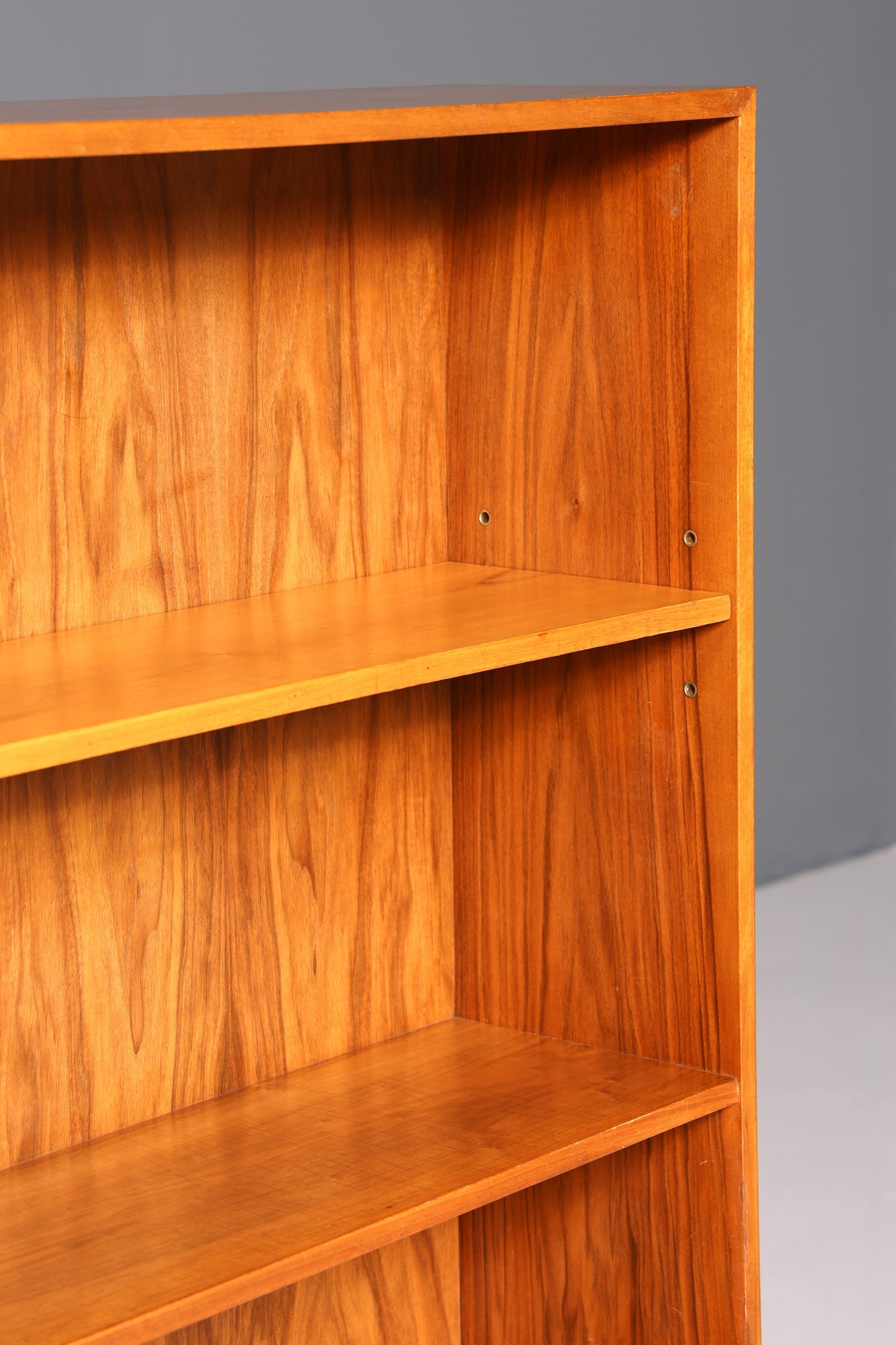 Wunderschönes Original Musterring Regal Mid Century Bücherregal Retro echt Holz Buchablage