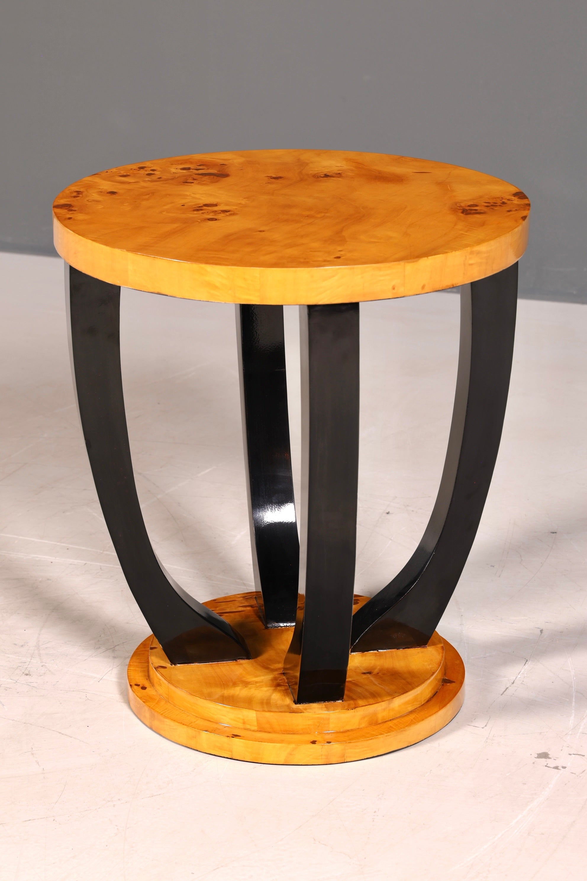 Wunderschöner Art Deco Stil Beistelltisch Antik Stil Tisch Luxus Couchtisch Birke Ablagetisch