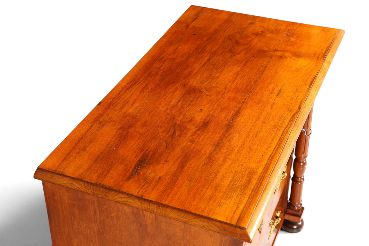 E910 Finish Wunderschöne Gründerzeit Kommode Louis Philippe Nussbaum Schubladen Kommode Sideboard um 1880
