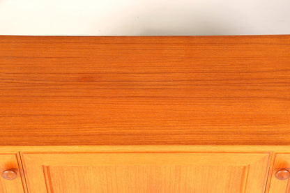 Schlichtes Mid Century Sideboard Vintage TV Kommode 60s Schrank Retro Teak Holz Longboard