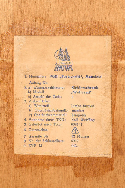 F937 Finish Traumhafter Mid Century Kleiderschrank Vintage Schrank Retro Wäscheschrank