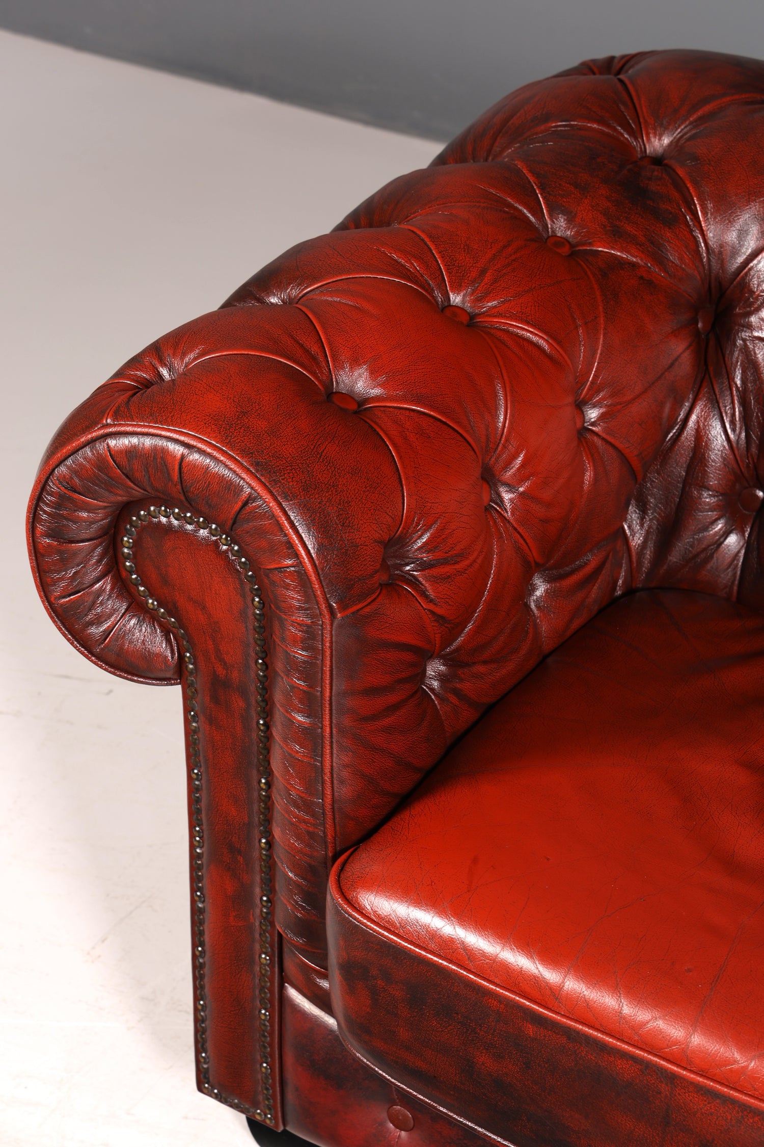 F956 Finish cm Wunderschönes Original Chesterfield Sofa 3- Sitzer echt Leder Oxblood Couch Englisch