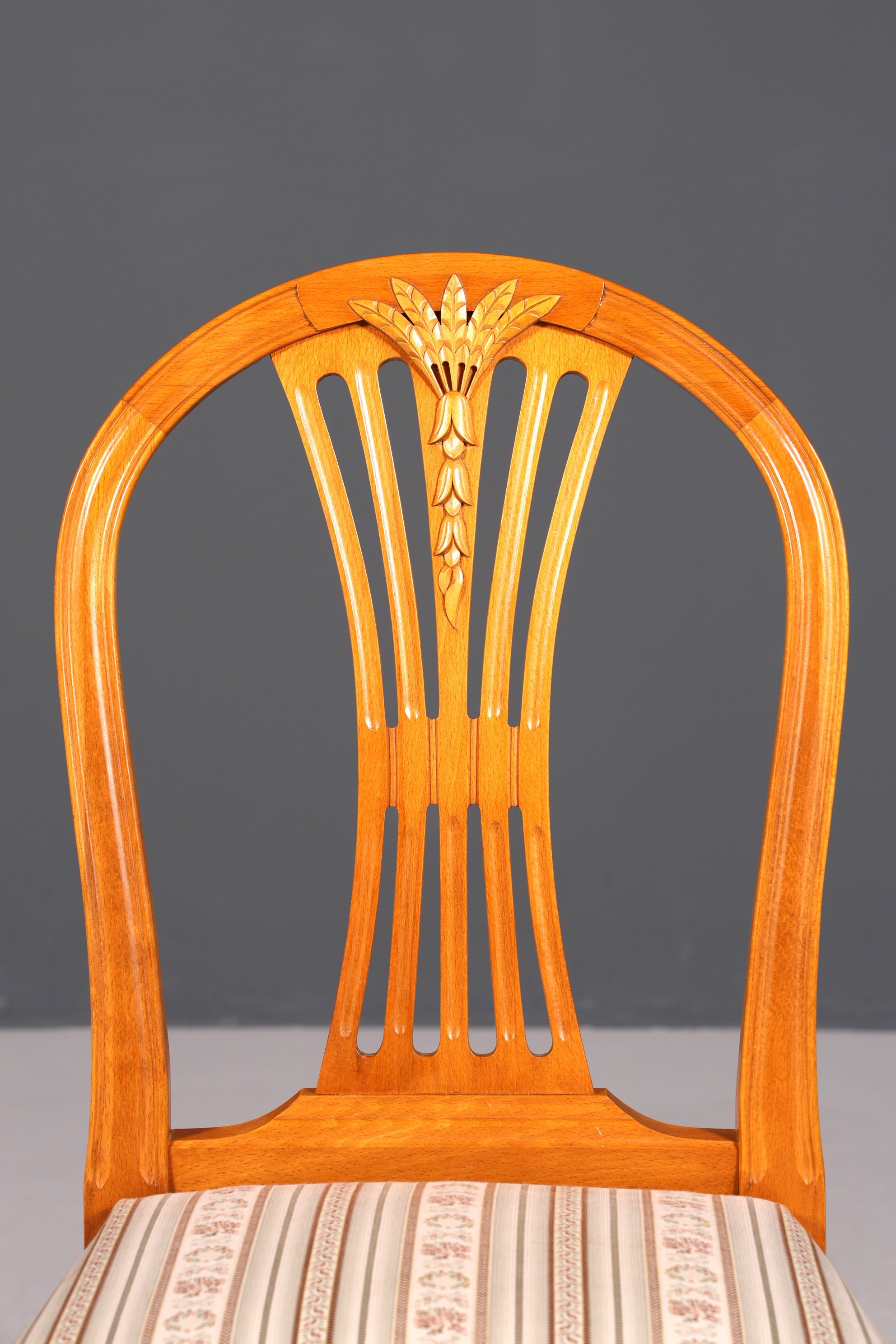 4x Dreamy chairs in Gustavian style English kitchen chairs antique style dining room chair set