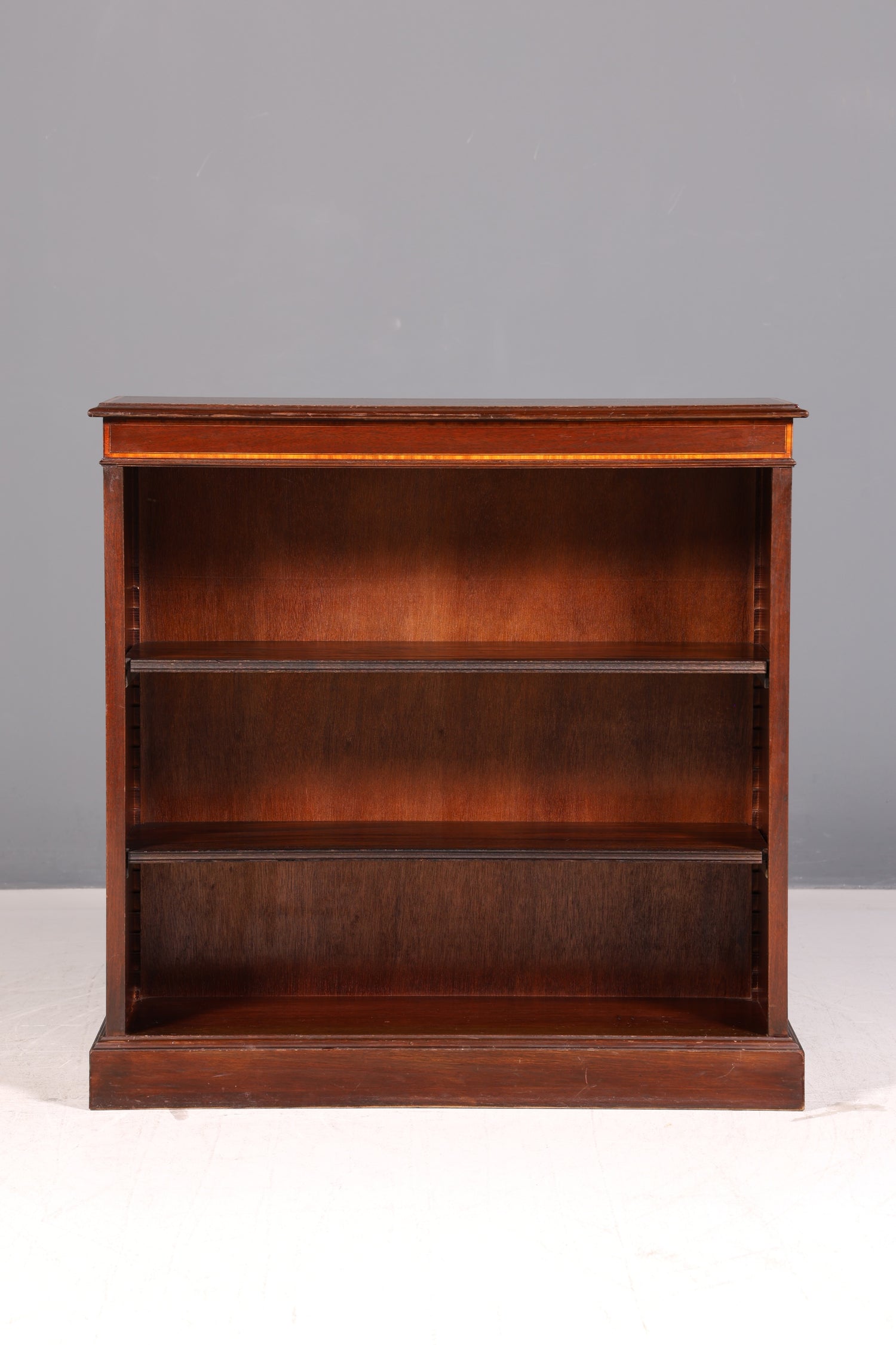 Wunderschönes Englisches Bücherregal Regal 60er Bookshelf Buchablage Standregal Bücherschrank Vintage