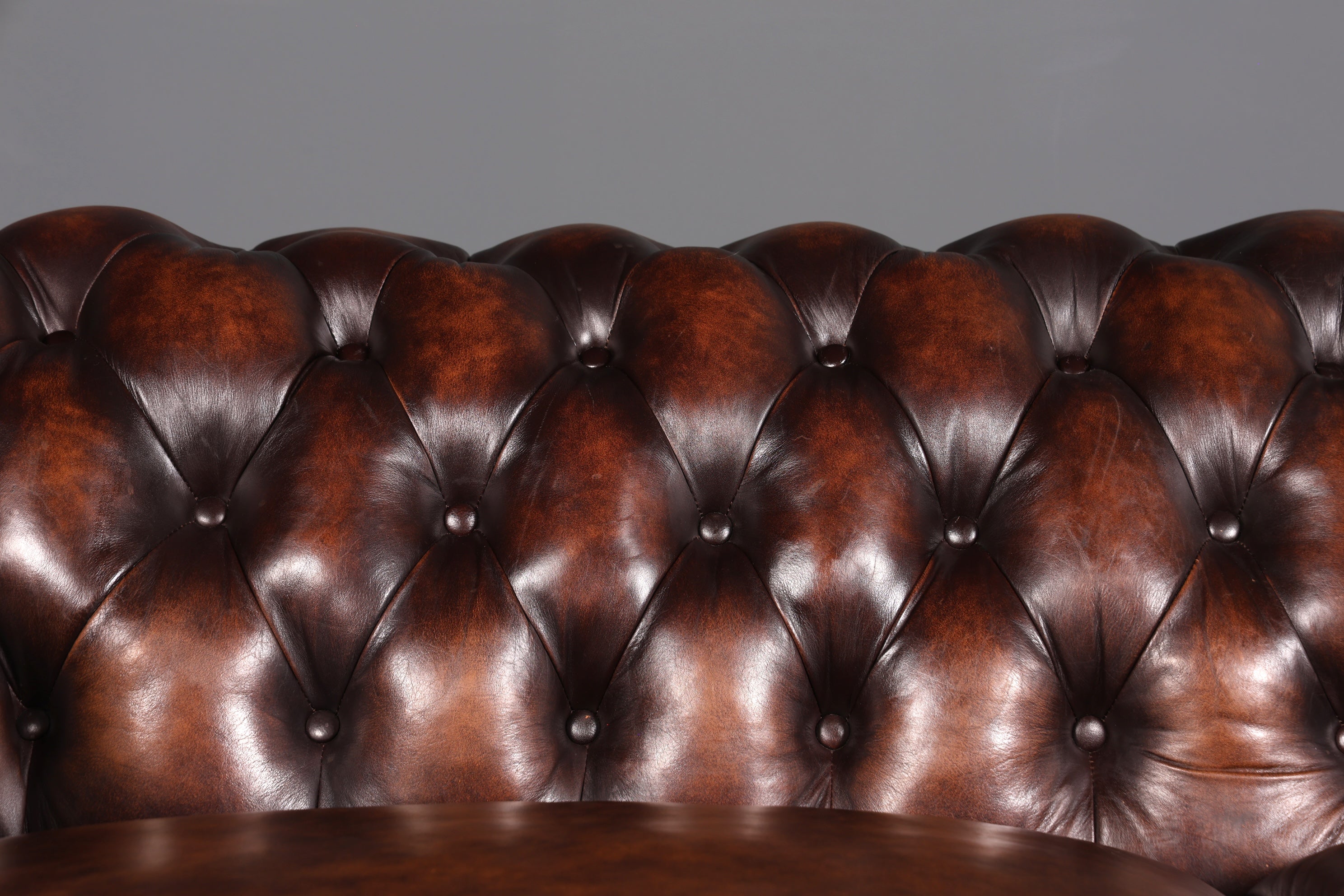 F965 Finish cm Wunderschönes Original Chesterfield 2er Sofa Englisch Oxblood Leder 2- Sitzer Couch