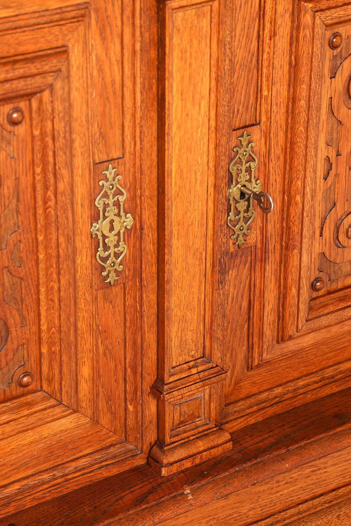 Prachtig Gründerzeit Buffet Eiken Aanrechtkast Opzetstuk Ladekast Antiek Dressoir Vertiko circa 1890 Vintage