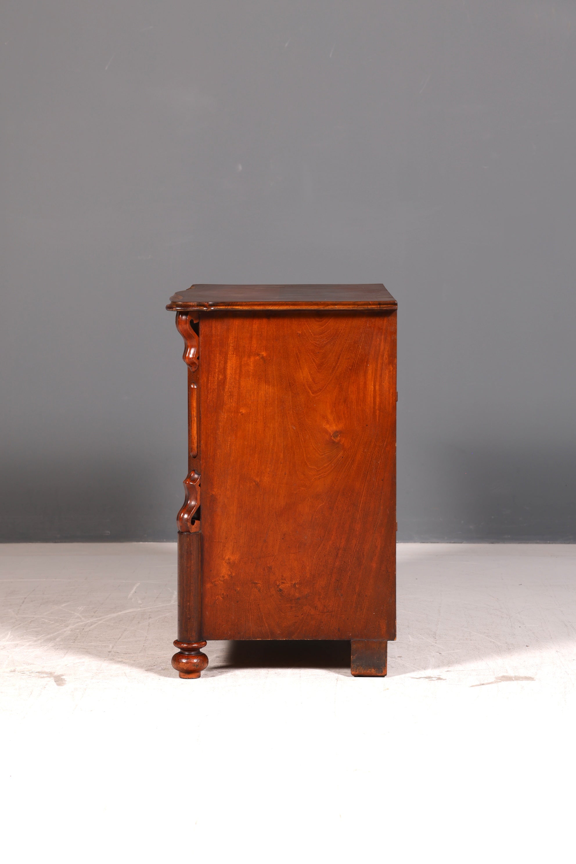 Wunderschöne Louis Philippe Kommode Nussbaum Gründerzeit Sideboard um 1880 Schubladenkommode Antik Wäschekommode