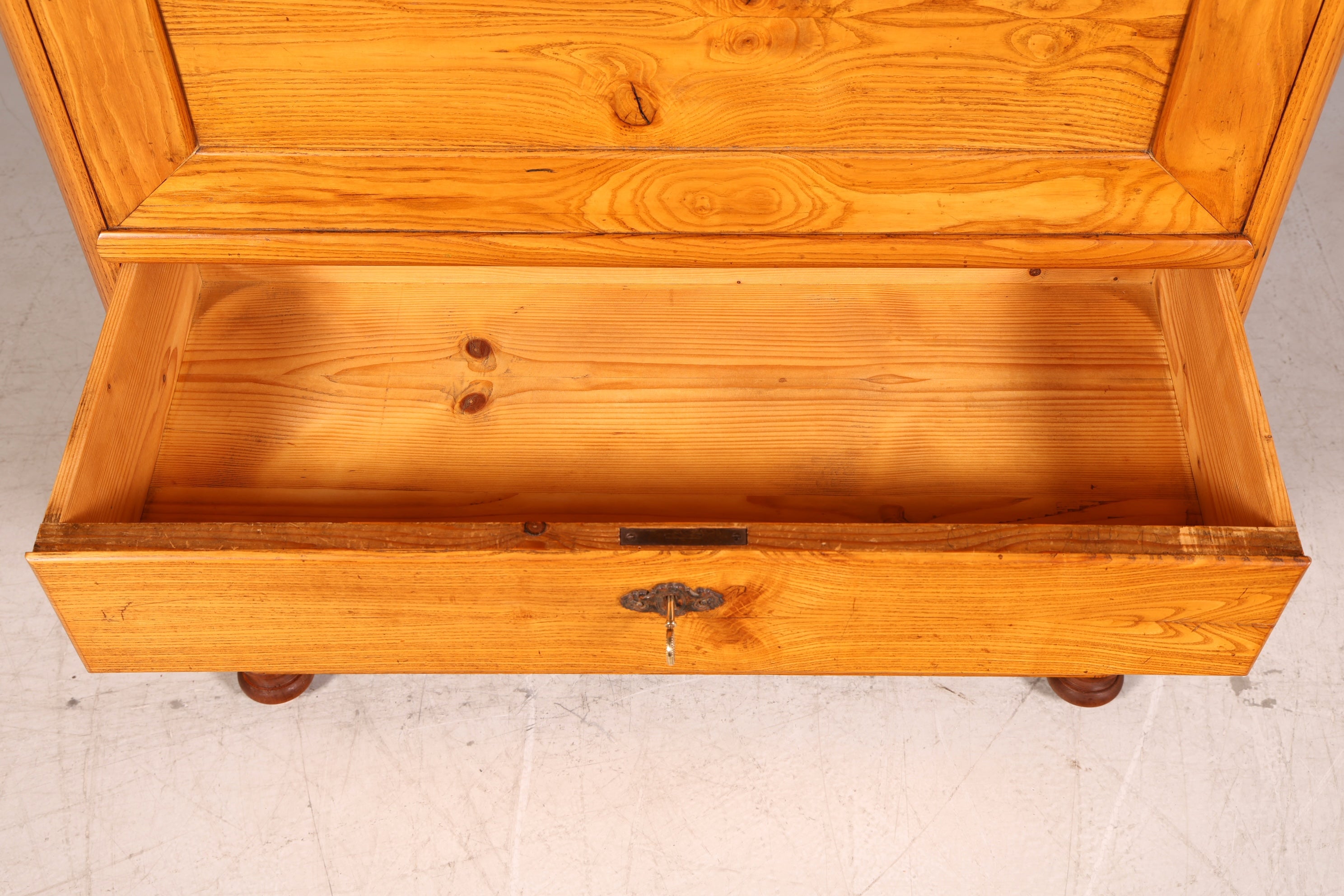 G680 Finish EIN 3D BILD FOLGT Edler Gründerzeit Sekretär Vertiko Highboard Louis Philippe Kommode um 1880 (Kopie)