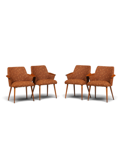 Hauptstadt Möblerei dört adet kahverengi desenli kumaş kaplamalı ahşap kollu ve konik ayaklı vintage Mid Century sandalye