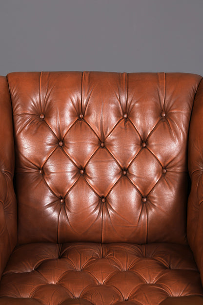 Elegant Chesterfield armchair club chair genuine brown leather English leather armchair