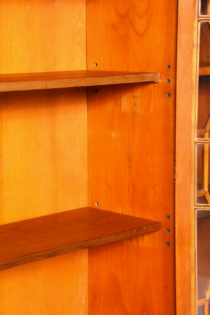 Dreamlike English display cabinet, bookcase, buffet, antique style, English yew, glass display case, library