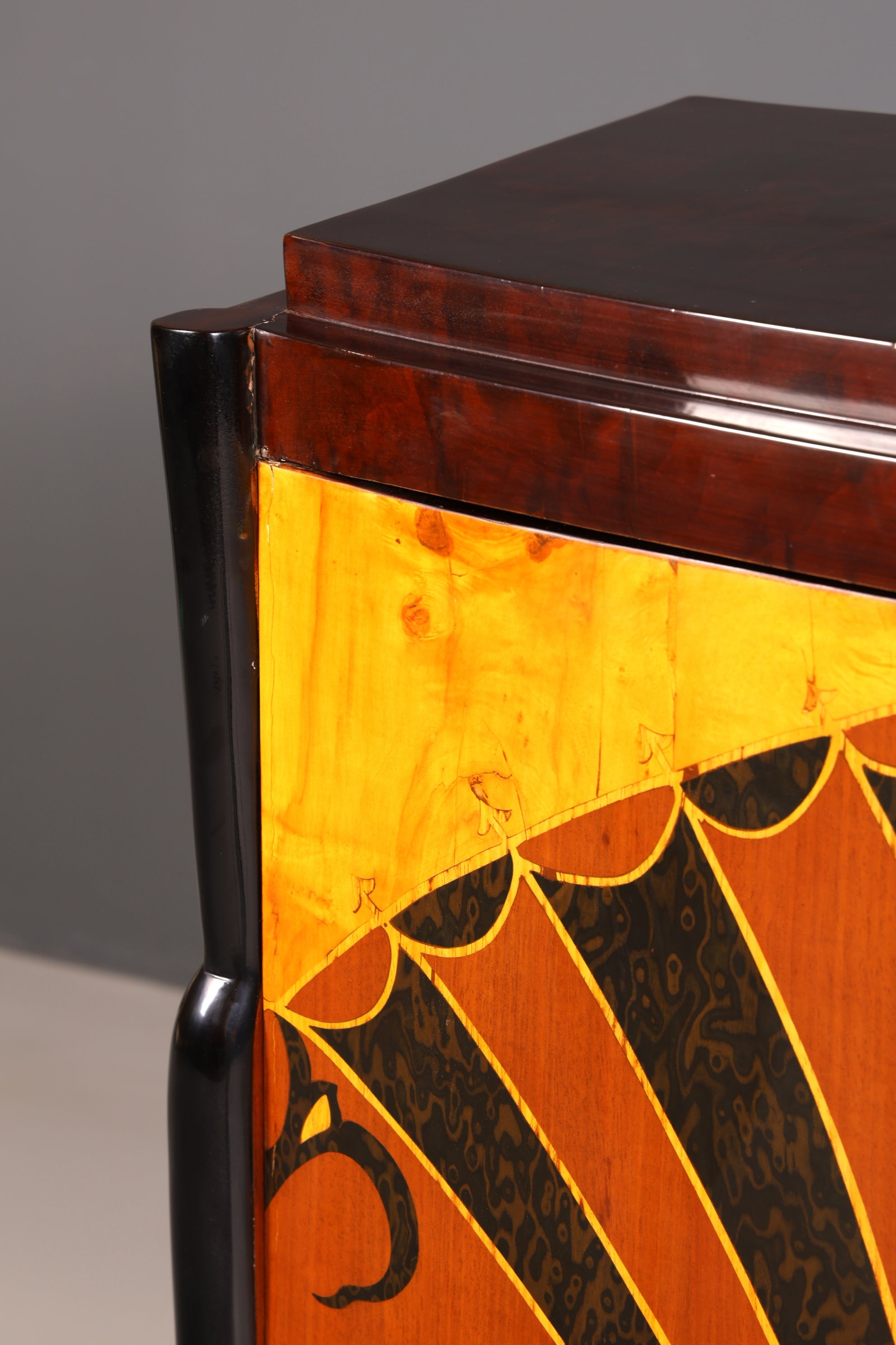 Wunderschönes Art Deco Stil Highboard Schrank Kommode Vertiko Sun Cabinet