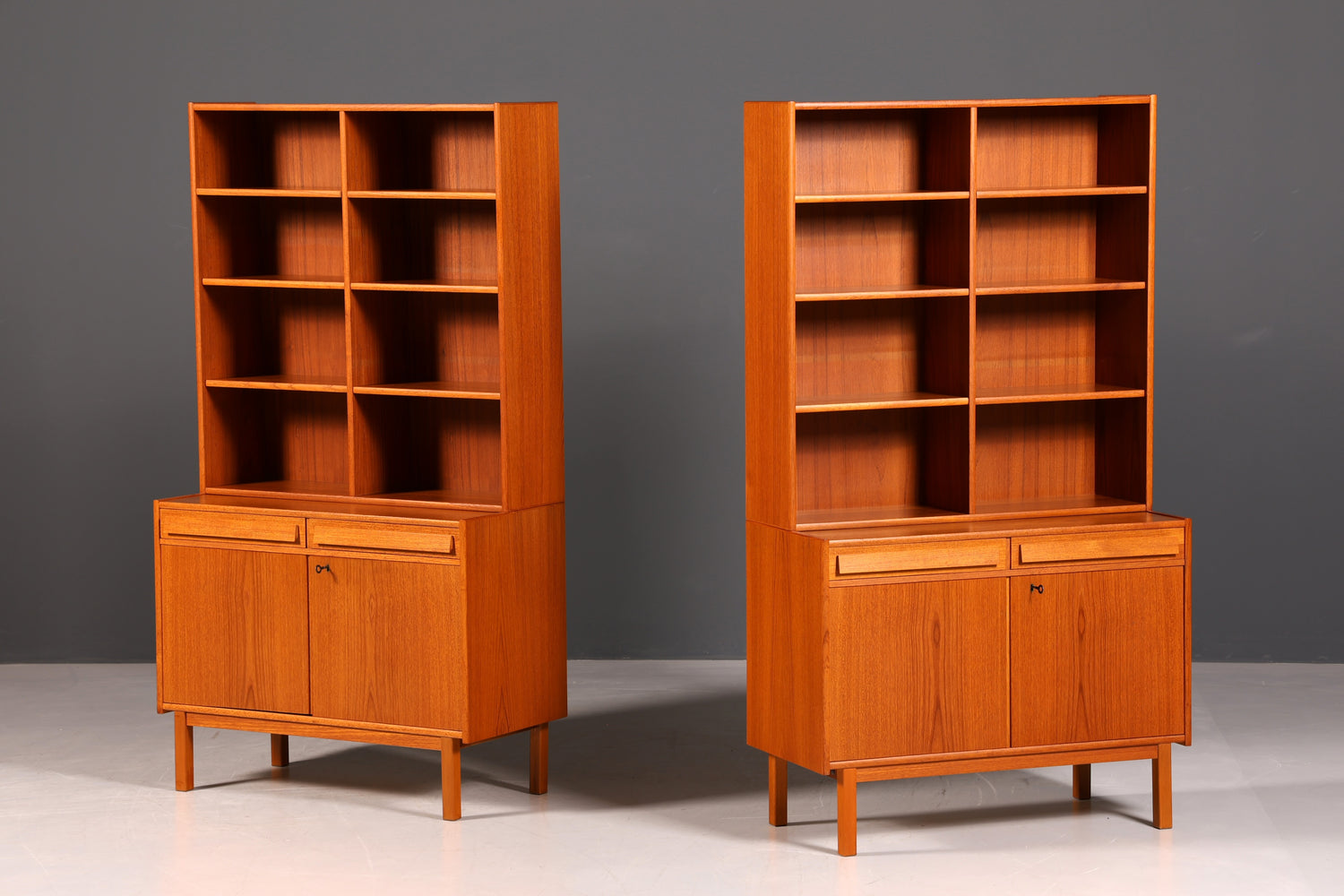 G062 Finish Traumhaftes Mid Century Regal echt Holz Schrank Danish Design Retro Kommode Vintage Bücherregal 60er Jahre