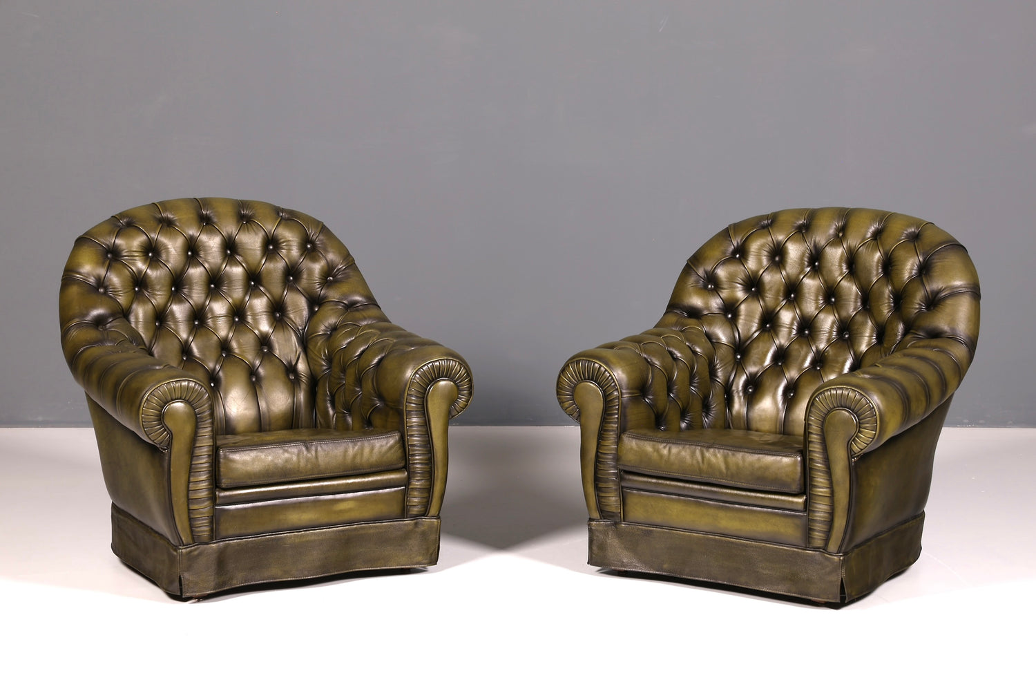 Edler Original Chesterfield Sessel Englisch Echt Leder Lesesessel Lounge Antik UK