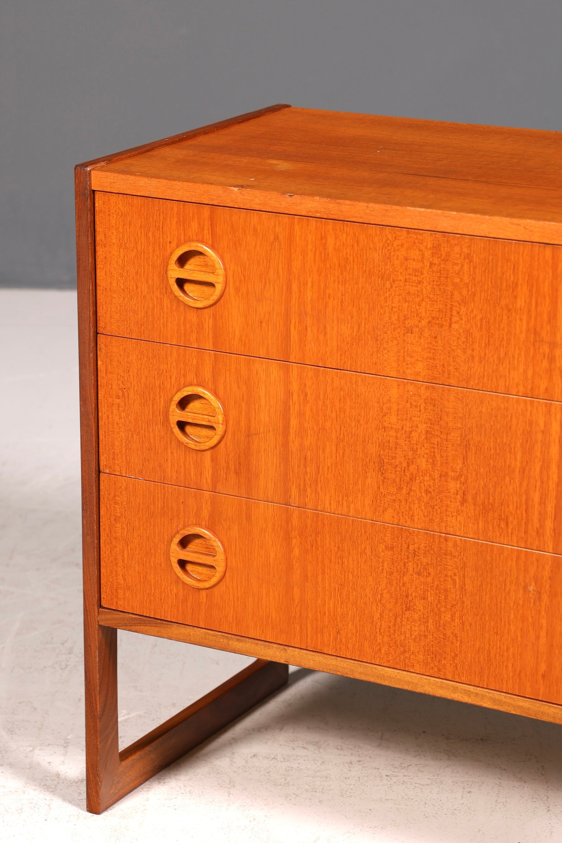 Wunderschöne Mid Century Kommode Teak Holz Sideboard Vintage Schubladenkommode Danish Design 60s Designklassiker
