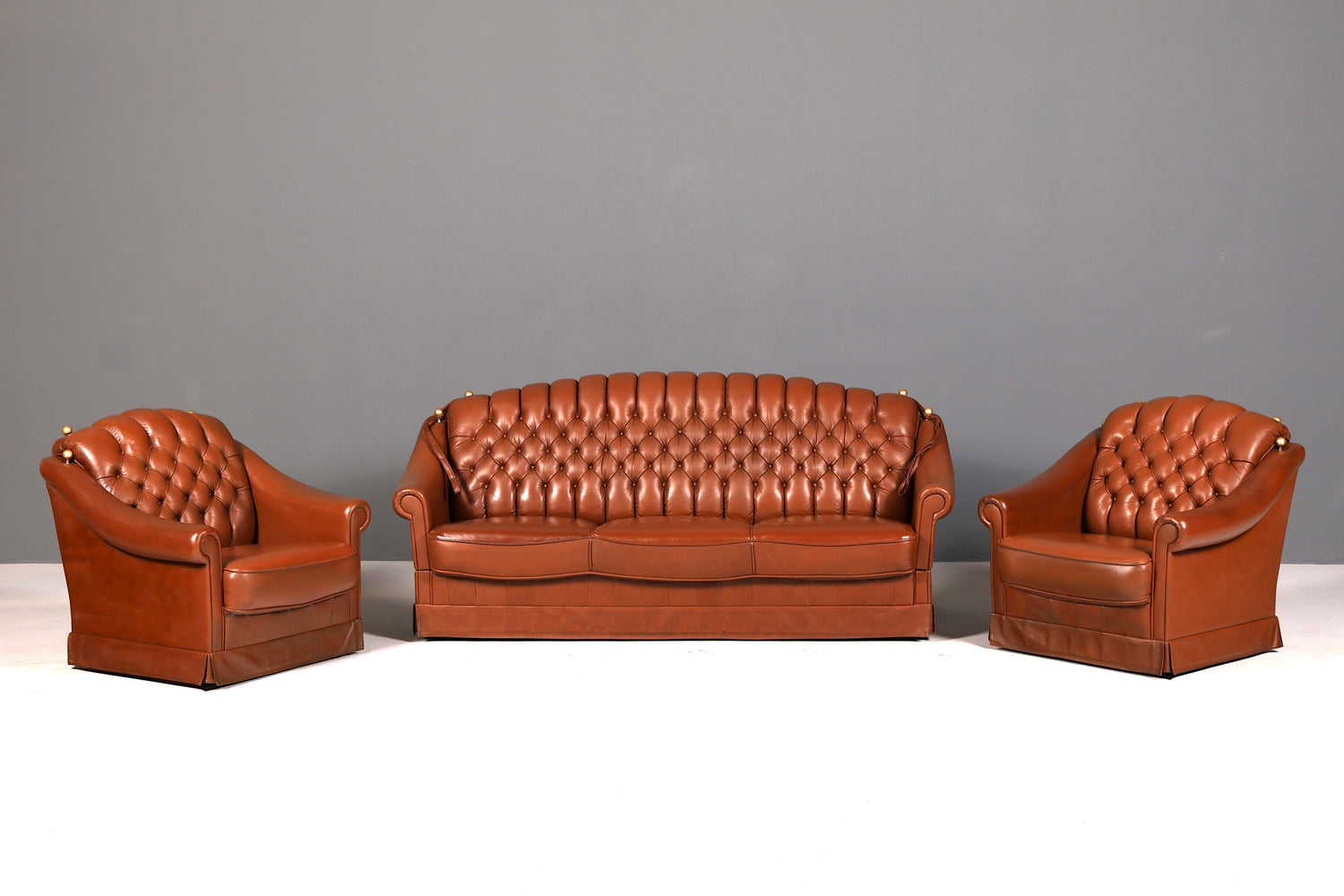 Stilvoller Original Chesterfield Sessel Englischer Armlehnsessel Englisch Herrensessel 1 von 2