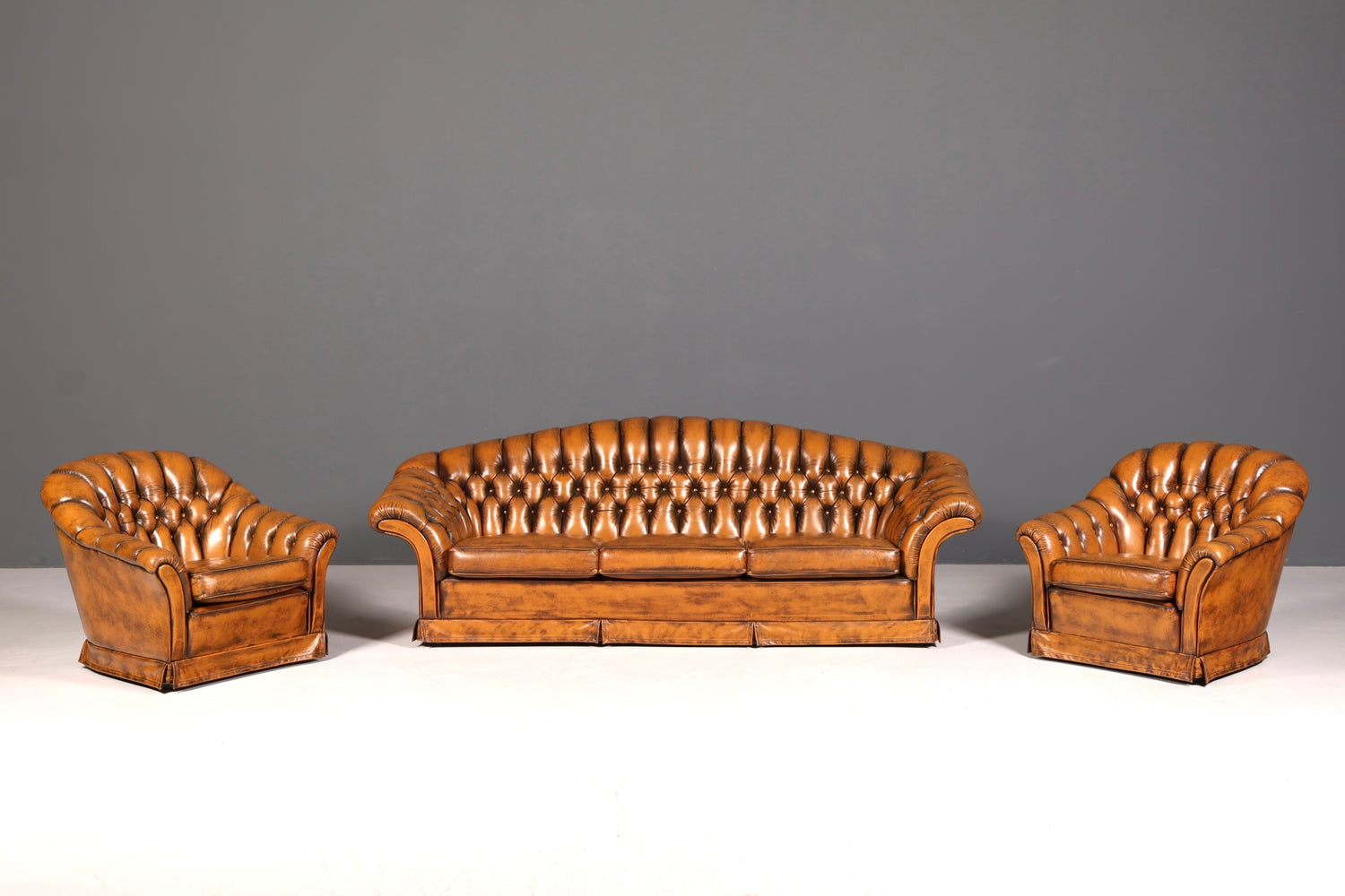 G150 Finish cm Stilvoller Original Chesterfield Sessel Englischer Armlehnsessel Englisch Herrensessel (Kopie 2)