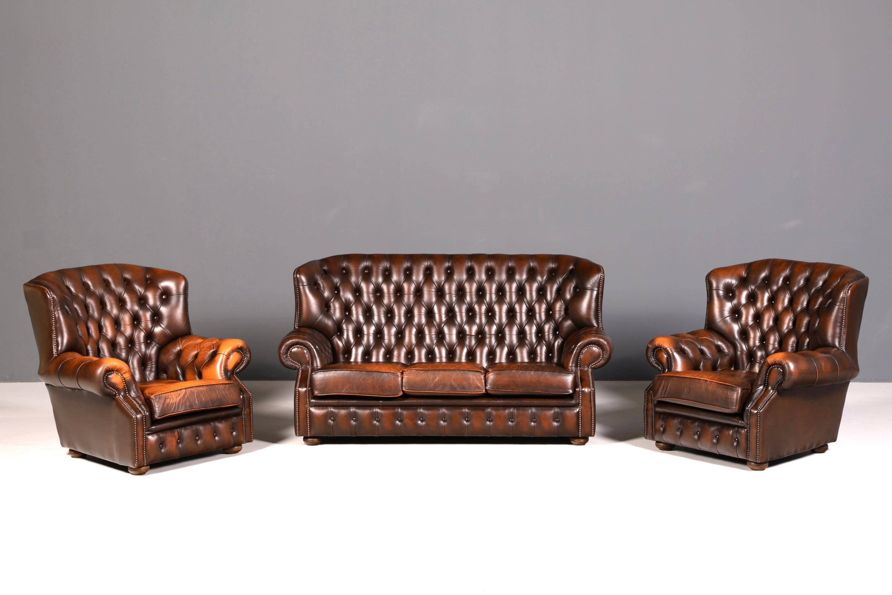 G102 Finish Original Chesterfield Ohrenbacken Sessel Englisch Leder Herrensessel UK Armlehnsessel