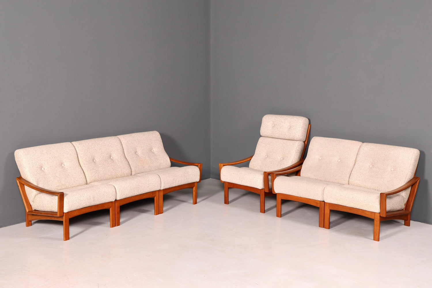 Wunderschöner Mid Century Sessel echt Holz Armlehnsessel 60s Danish Design Lesesessel