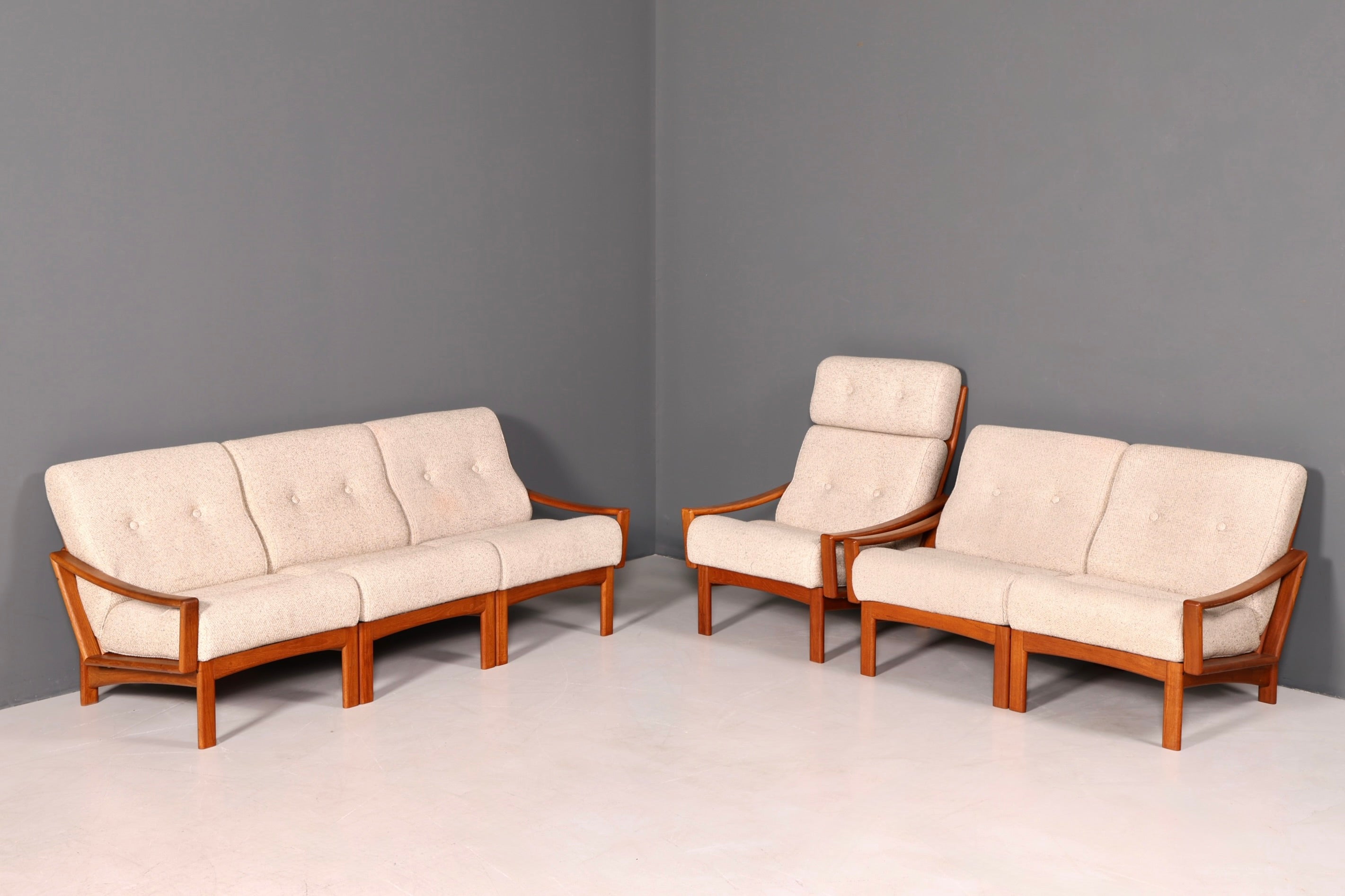 Wunderschöner Mid Century Sessel echt Holz Armlehnsessel 60s Danish Design Lesesessel